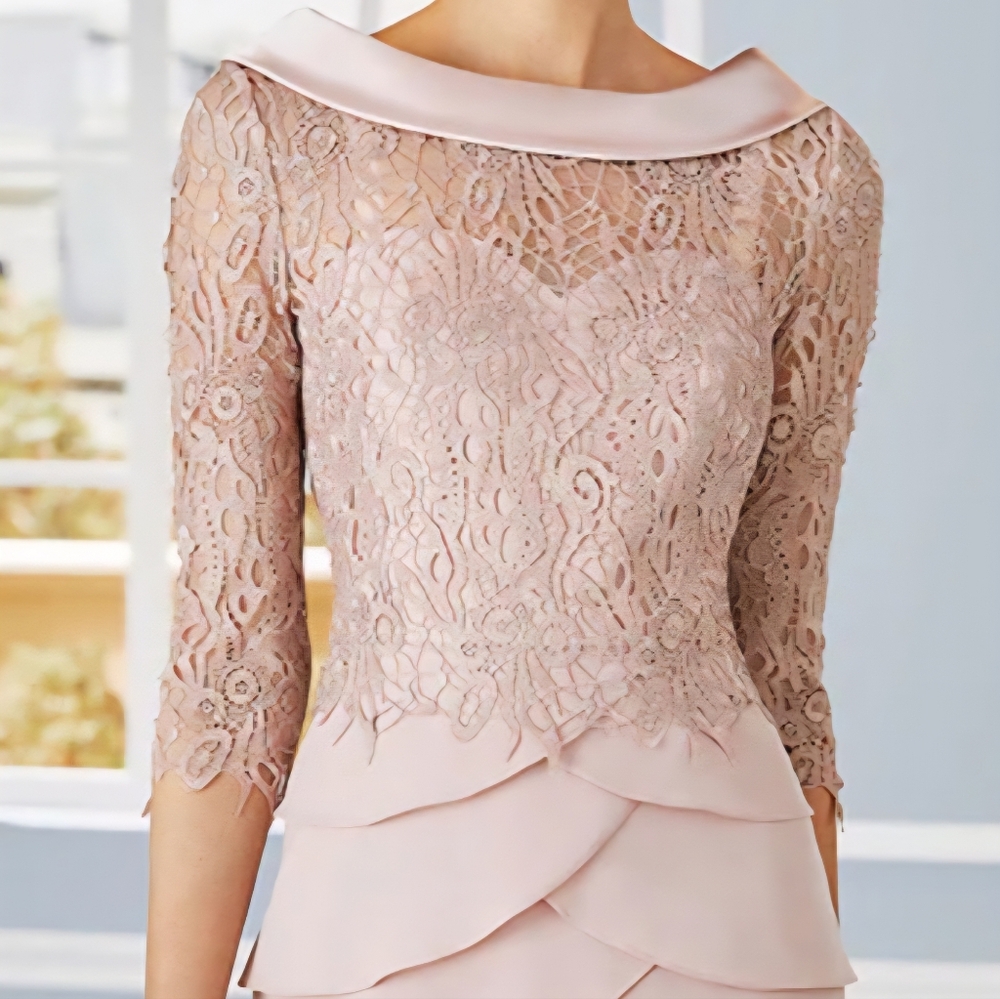 Chic Lace Long Sleeve Dress in Blush